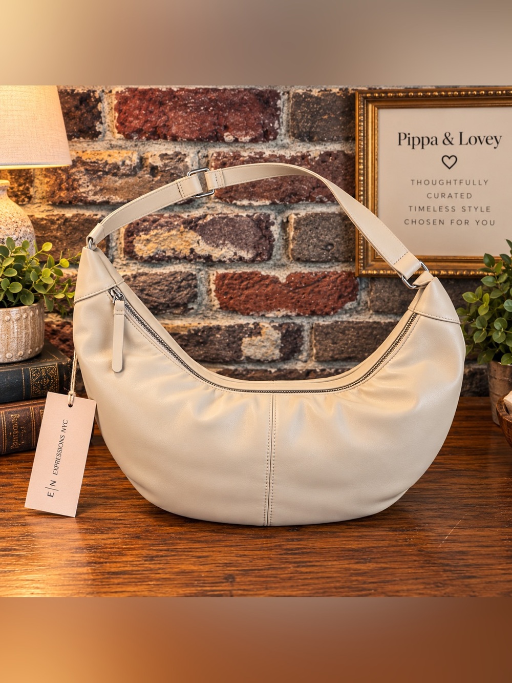 E/N Expressions NYC Cream Ivory Crescent Shoulder Bag 
🤍 NEW WITH TAGS